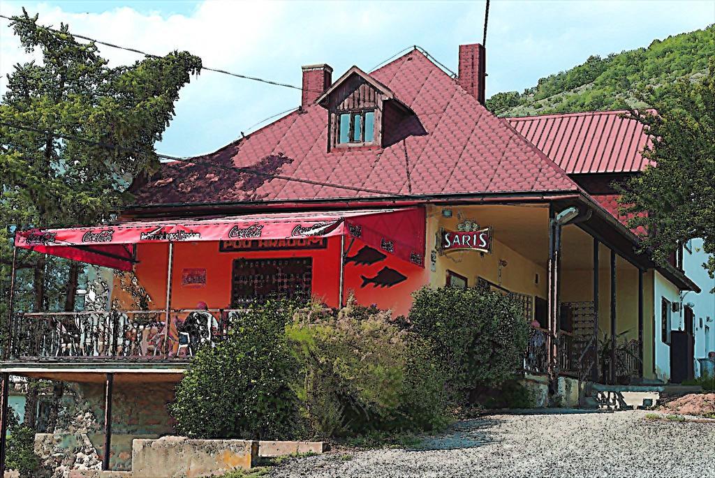 Penzion A Restauracia Pod Hradom, Turna Nad Bodvou Exterior foto