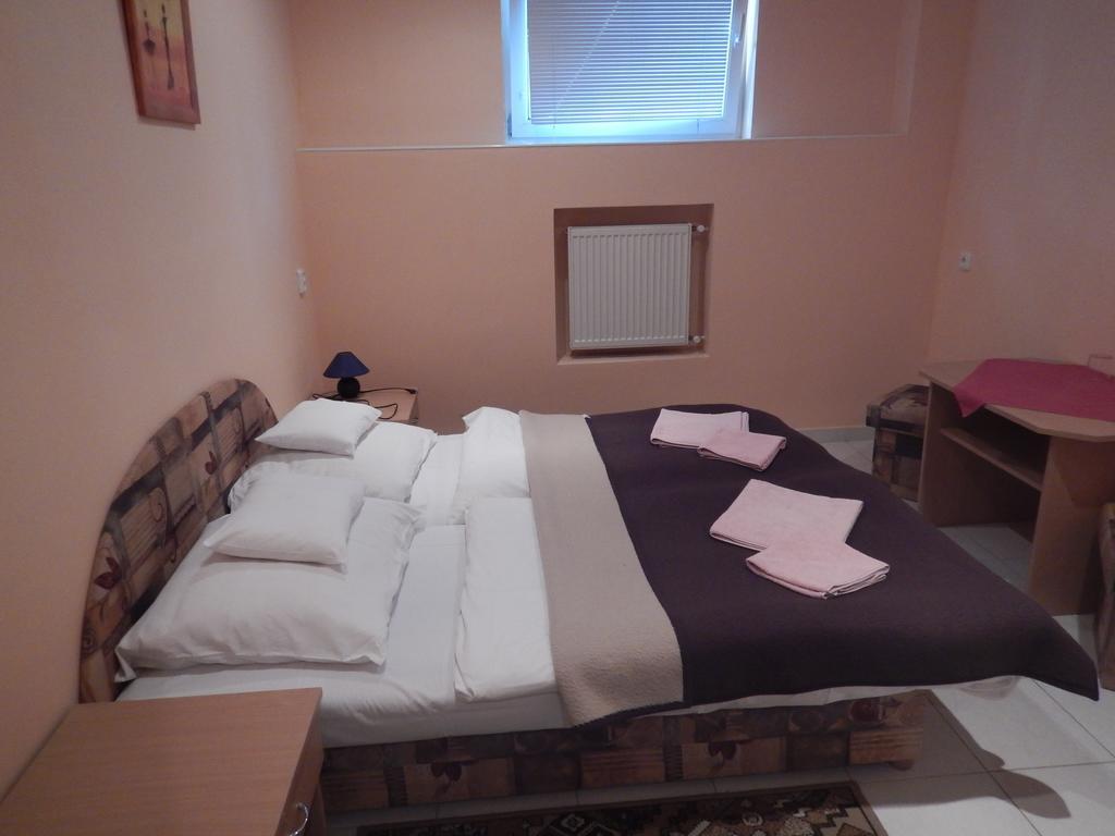Penzion A Restauracia Pod Hradom, Turna Nad Bodvou Zimmer foto